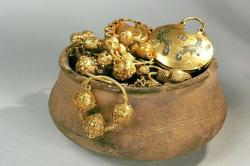 post-2102-0-16768000-1297042677_thumb.jp