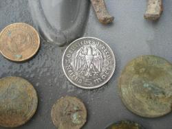 post-4446-0-32542300-1335712637_thumb.jp