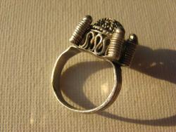 post-6726-0-39147700-1336405392_thumb.jp