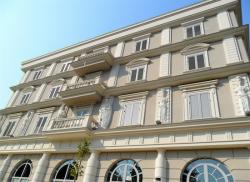 post-4341-0-42024500-1317366377_thumb.jp