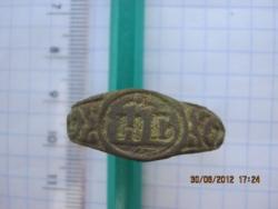 post-14728-0-19695700-1348849630_thumb.j