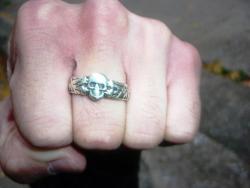 post-4446-0-13984700-1347168957_thumb.jp