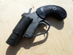 post-35010-0-24098400-1443284953_thumb.j