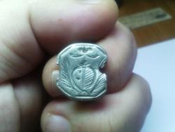 post-35261-0-60375300-1441477642_thumb.j