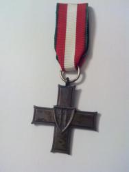 post-35405-0-11927500-1443105290_thumb.j