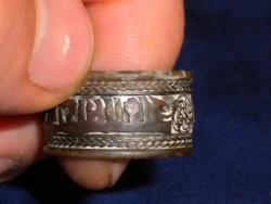 post-4632-0-65297100-1319292552_thumb.jp