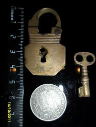 post-7218-0-08393300-1318540722_thumb.jp