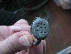 post-5580-0-37932900-1349599916_thumb.jp