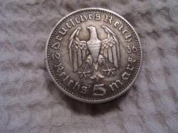 post-27127-0-48584000-1383561127_thumb.j