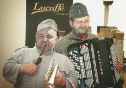 post-5029-0-19115700-1323610497_thumb.jp