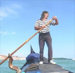 post-5029-0-28362100-1323190515_thumb.jp