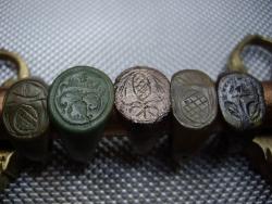 post-7090-0-62064900-1324525755_thumb.jp