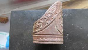 chast-verxnej-chasti-ot-rukoyatki-sabli-1-6834278 (1).jpg