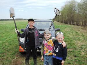 DSCN0984  Вот она, юная смена копарей!.JPG