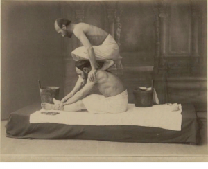 Массаж в бане. Тбилиси, 1890-е годы..png