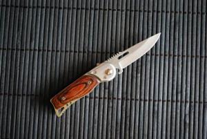dsc_0508-automatic-knife-480x321.jpg