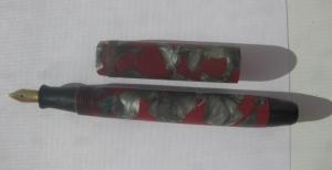 Перьевая Ручка -золотое перо.jpg