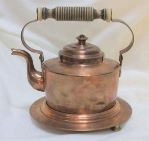 8a971b51a72dca86cc804ffe2ef0--dlya-doma-i-interera-starinnyj-mednyj-chajnik-s-podstavkoj.jpg.033c767a66b2da512c5b917f4e7049b9.thumb.jpg.e9fb51129cf81b3ed269a4a396294f2d.jpg