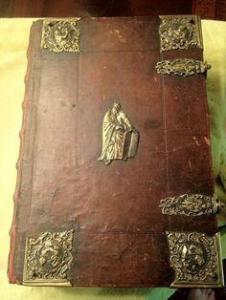 841c4b24df0dc392856be814220a087d--art-conservation-antique-books.thumb.jpg.561f8d22b6ff862efa9f9675ca8999a7.jpg
