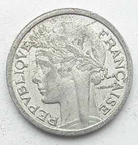 IMG04743выст Франция 1 фр 1944.jpg