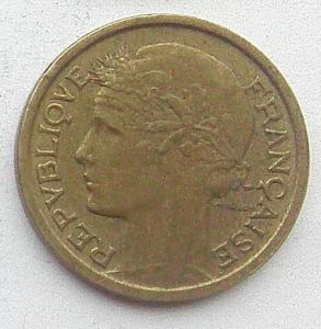 IMG04708выст Франция 1 фр 1941.jpg