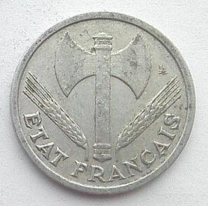 IMG04726выст Франция 1 фр 1944 Виши.jpg