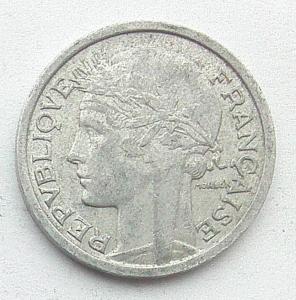 IMG04757выст Франция 1 фр 1950.jpg