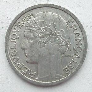 IMG04743выст Франция 1 фр 1946.jpg