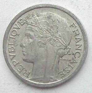 IMG04757выст Франция 1 фр 1957.jpg