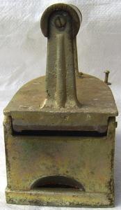 Утюг чугунный угольный УМЗ КАСИМОВ до 1961г. новый (4).JPG