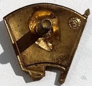 Комсомольский значок на винту (2).jpg