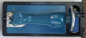 Швейная детская машинка ДШМ-1 СССР , карболит. (5).jpg