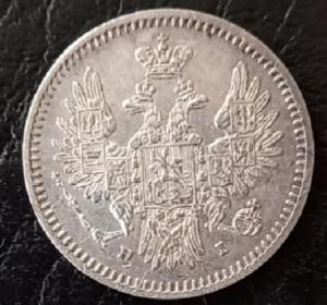 Screenshot_20220320-125053_Magnifier & Microscope [Cozy].jpg