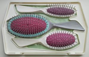 Сувенирный набор массажных щёток 1995г. г.Алатырь.jpg