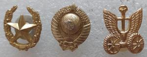 3 петличных знака СССР.jpg