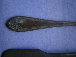 ложка с вилкой и крестик на цепи 002.JPG