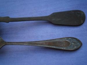 ложка с вилкой и крестик на цепи 008.JPG