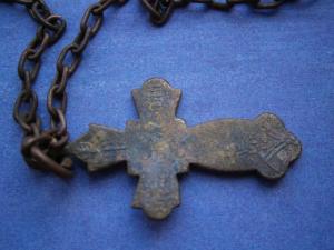 ложка с вилкой и крестик на цепи 014.JPG