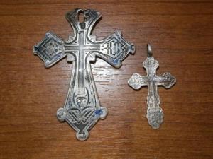 2 сереб крестика 84 пр. один с утр 004.JPG