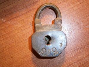 складень+замочек+подсвечник.юра 004.JPG