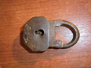 складень+замочек+подсвечник.юра 005.JPG