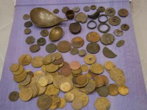 разное с монетами ссср и остатками имперских на опыты 001.JPG