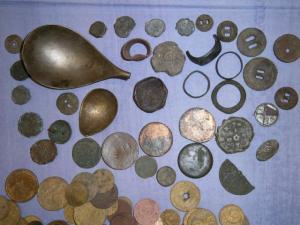 разное с монетами ссср и остатками имперских на опыты 002.JPG