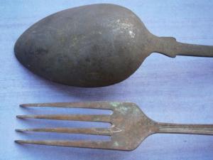 ложка с вилкой и крестик на цепи 007.JPG