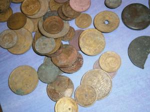 разное с монетами ссср и остатками имперских на опыты 012.JPG