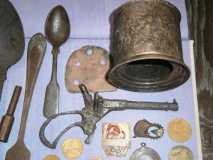 разное с пистолем и монетами 018.JPG