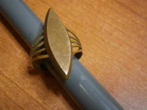 наверш закрутсабли+обоймица ножен+крест сер+5колец с печат цыган 024.JPG