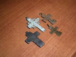 5 крестиков с эмалями + 4 красив маленьк 016.JPG