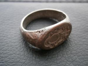 перстень серебро или нет 001.JPG