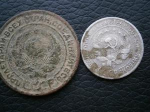 разные монеты с билоном и сувенирной монетами 015.JPG